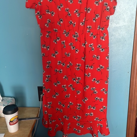 Hi-low Red Dress floral - Picture 10 of 11